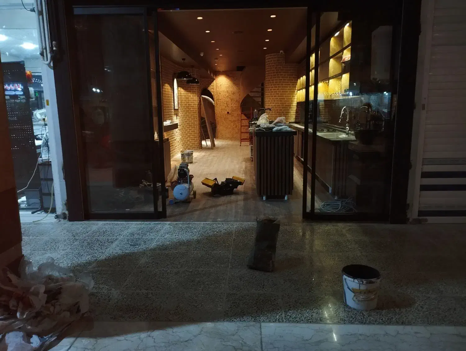 بازسازی دکوراسیون داخلی طراحی و نصب کمد و کابینت|خدمات پیشه و مهارت|صدرا-فارس, فاز ۱|دیوار