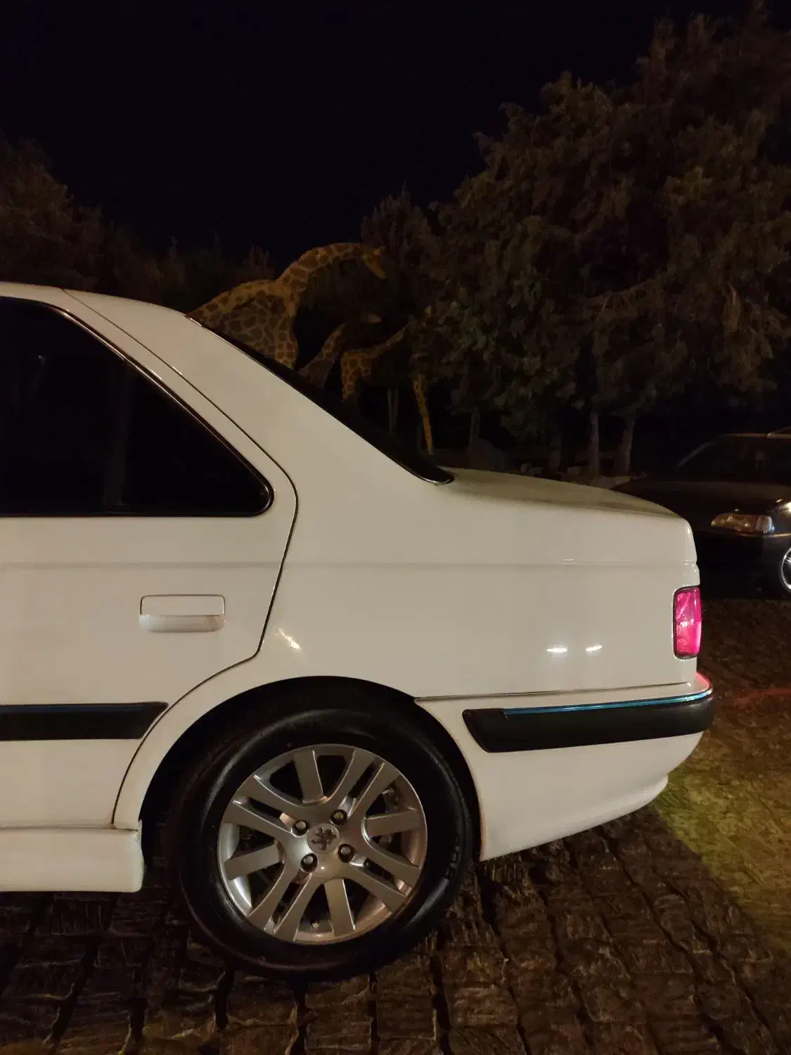 پژو پارس مدل ۹۴ تمیز و عروسک|خودرو سواری و وانت|ملایر, |دیوار