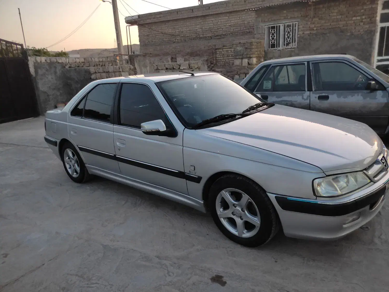 پژو پارس عروسک مدل 84|خودرو سواری و وانت|کوهدشت, |دیوار