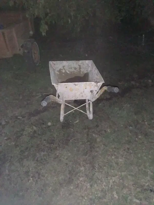 فرغون دسته دوم|ابزارآلات|سیاهکل, |دیوار