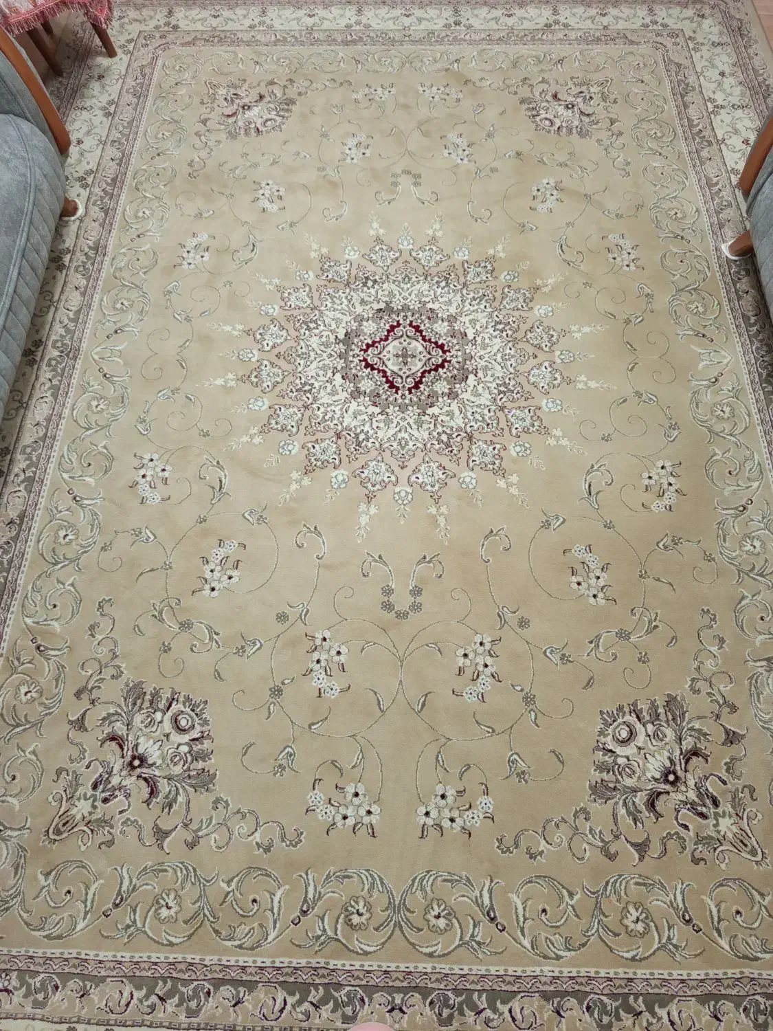 فرش ۹ متری ۵۰۰ شانه|فرش|بندر انزلی, گمرک|دیوار