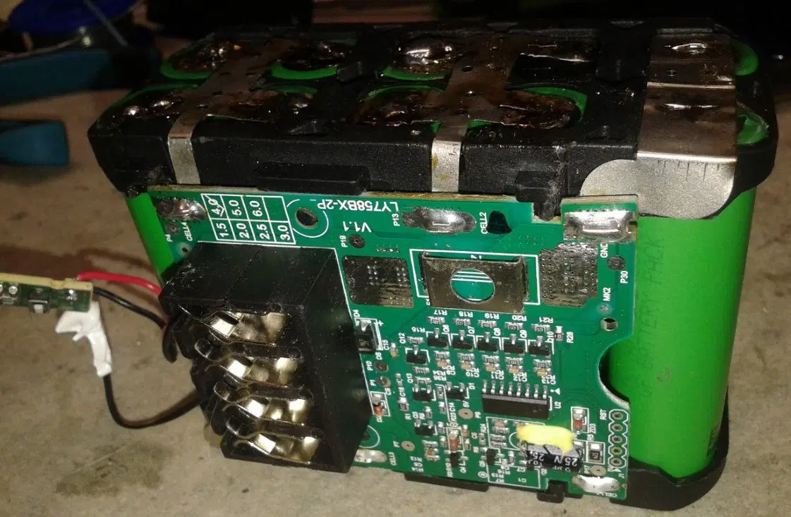 بازسازی پک باتری دریل 12v 14.4v (نیکل و لیتیوم)|عمدهفروشی|تهران, فاطمی|دیوار