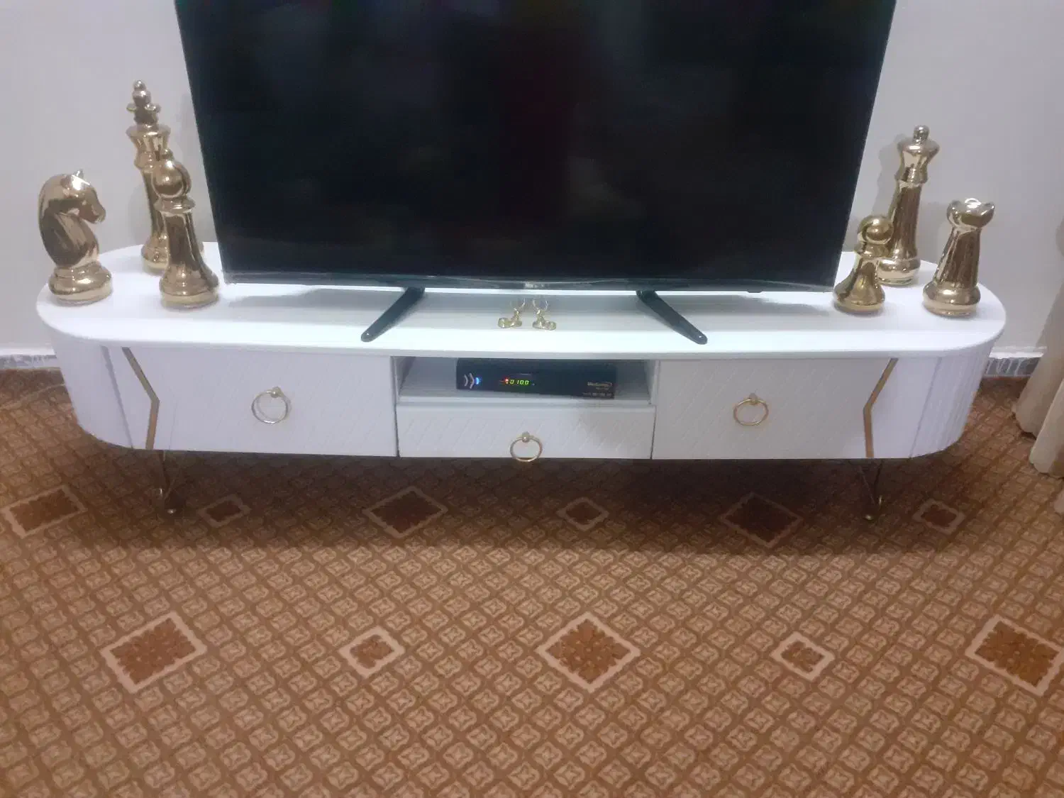 میز تلوزیون سفید|میز تلویزیون|ورامین, ورامین|دیوار