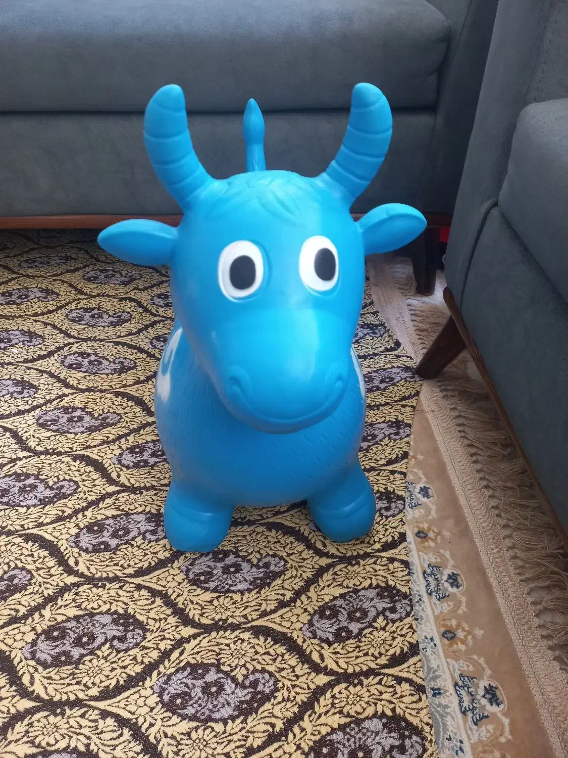 گاو بادی + توپ بادی|اسباب‌بازی بچه|قم, انسجام|دیوار