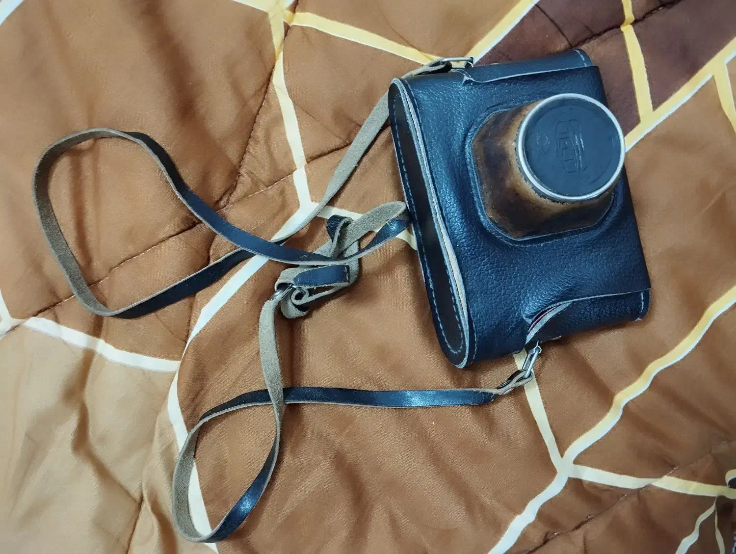 دوربین عکاسی قدیمی|دوربین عکاسی و فیلمبرداری|مشهد, عامل|دیوار