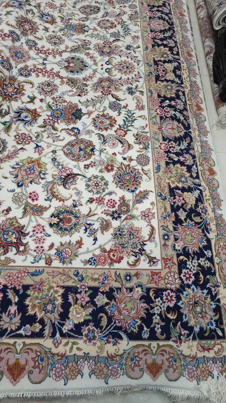 ۹ متری طرح افشان|فرش|کاشمر, |دیوار