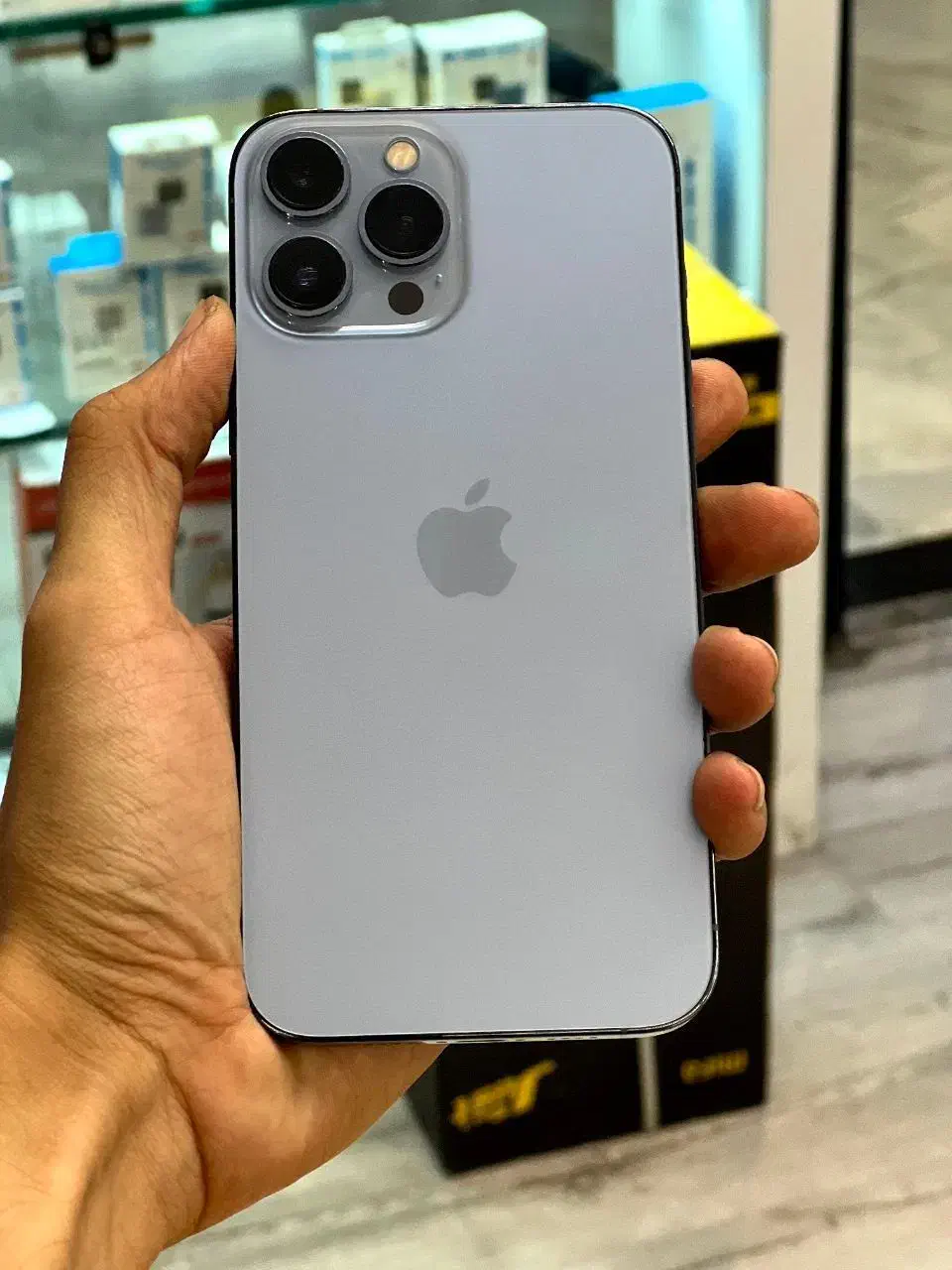 آیفون 13 پرومکس zaa 13 promax iphone 256|موبایل|رشت, سعدی (تختی)|دیوار
