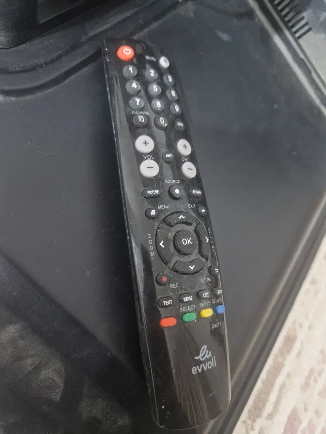 تلویزیون ۳۲ اینچ ایوولی|تلویزیون و پروژکتور|پرند, فاز ۴|دیوار