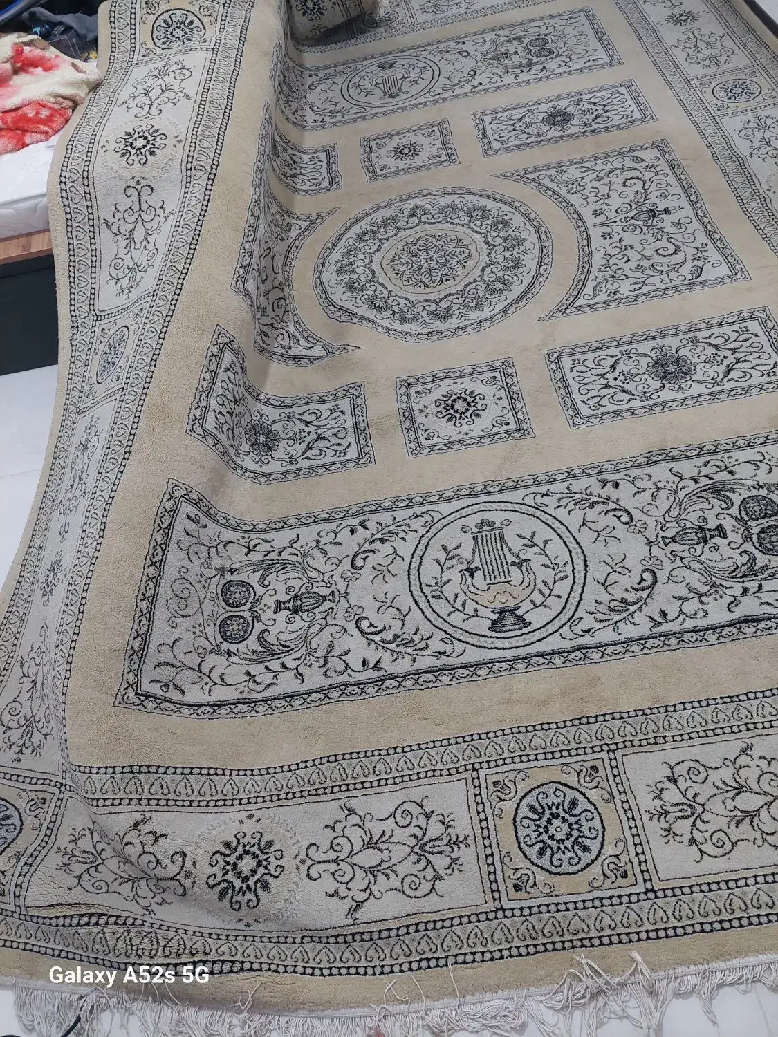 یک عدد فرش 9 متری ملت|فرش|اهواز, کوی باهنر|دیوار