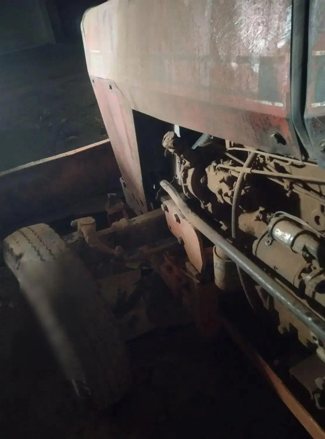 تراکتور 285|خودرو سنگین|سده (خراسان جنوبی), |دیوار