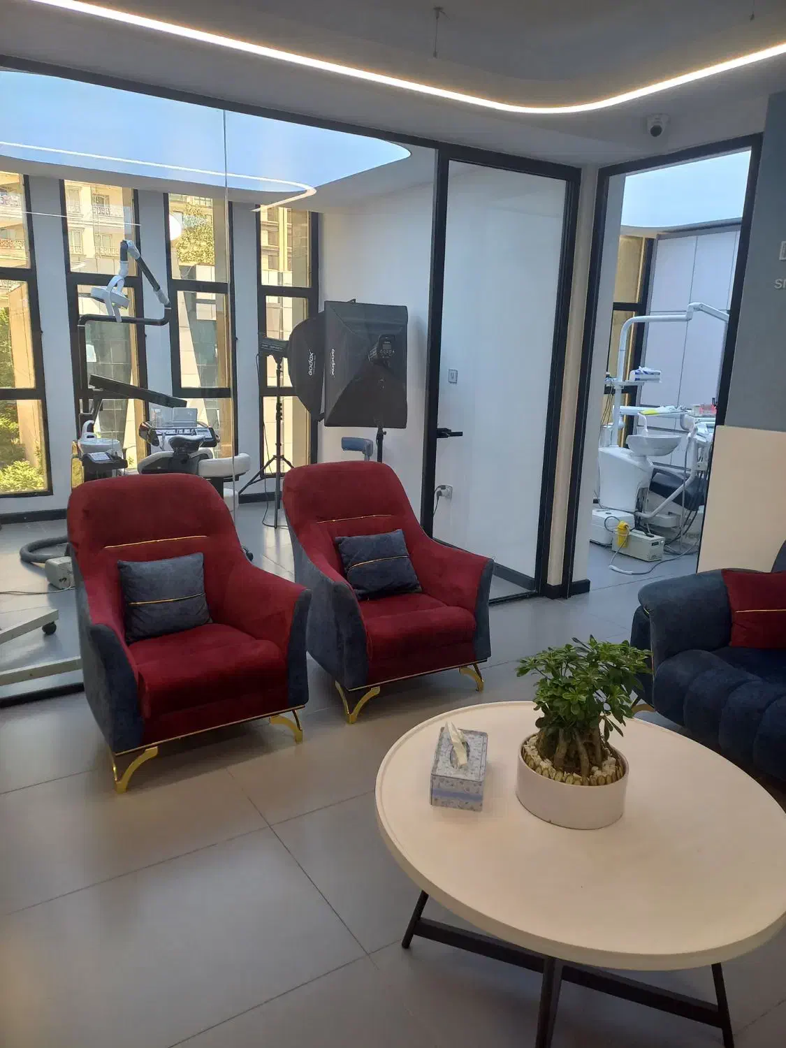 دستیار مسلط دندانپزشکی|استخدام درمانی، زیبایی، بهداشتی|تهران, کامرانیه|دیوار