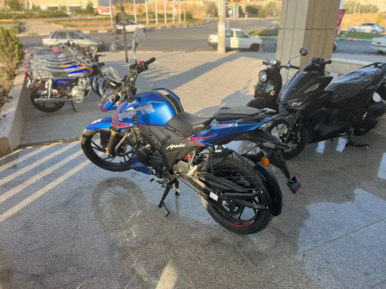 متور آپاچی۲۰۰|موتورسیکلت|شیراز, فرهنگ شهر|دیوار