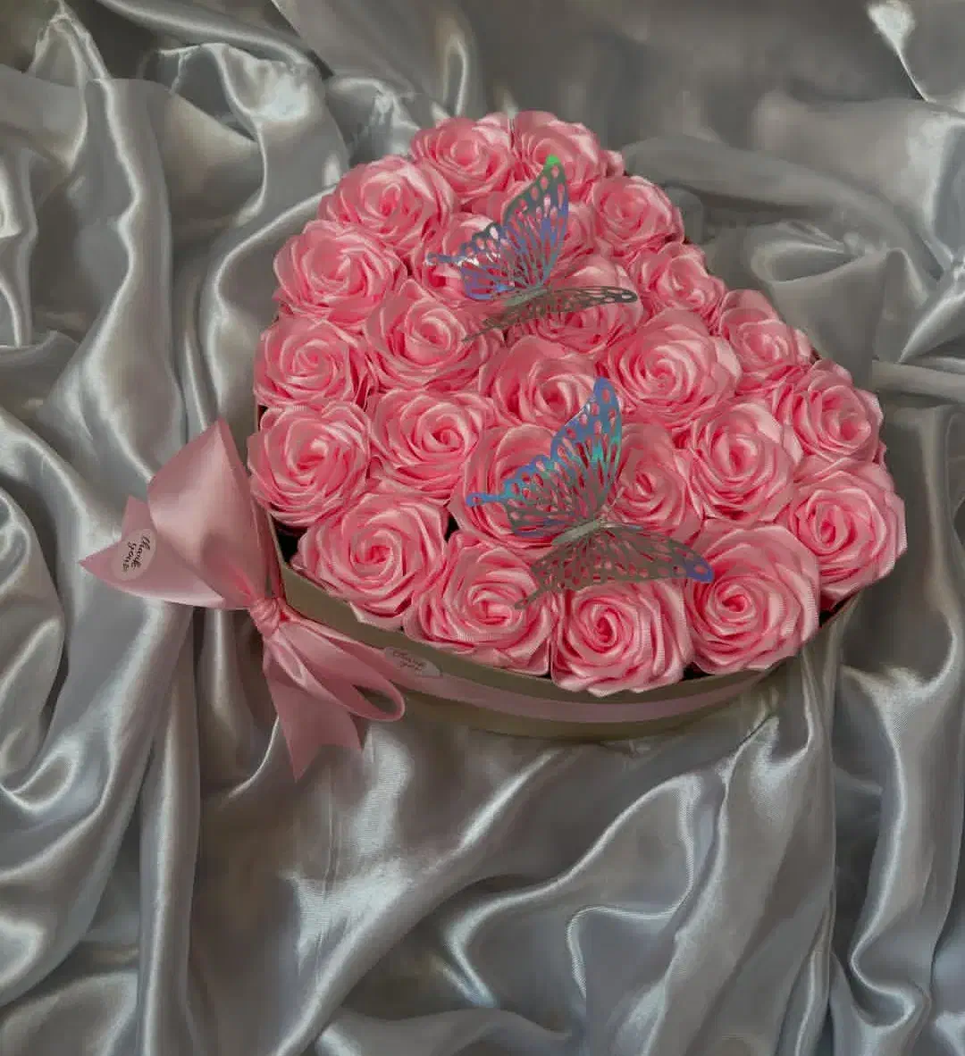 گل روبانی و گل ریسه‌ای|صنایع دستی و سایر لوازم تزئینی|سقز, |دیوار