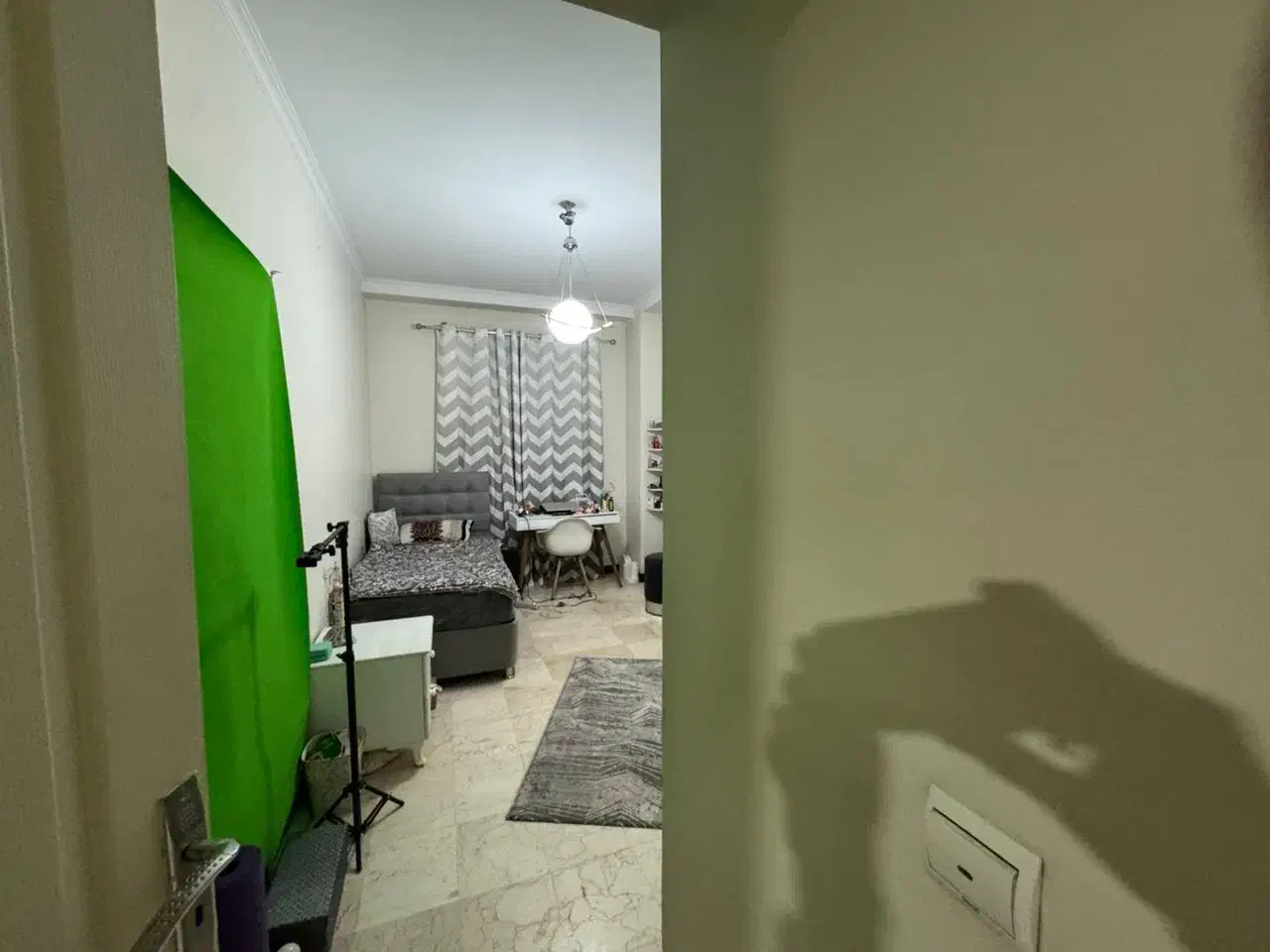 ۱۳۰متر ۳خواب فول امکانات بسیار شیک ۴سال ساخت