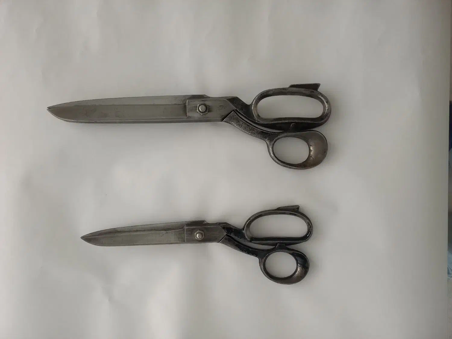 قیچی خیاطی آلمانی|لوازم خیاطی و بافتنی|تهران, عباسآباد|دیوار