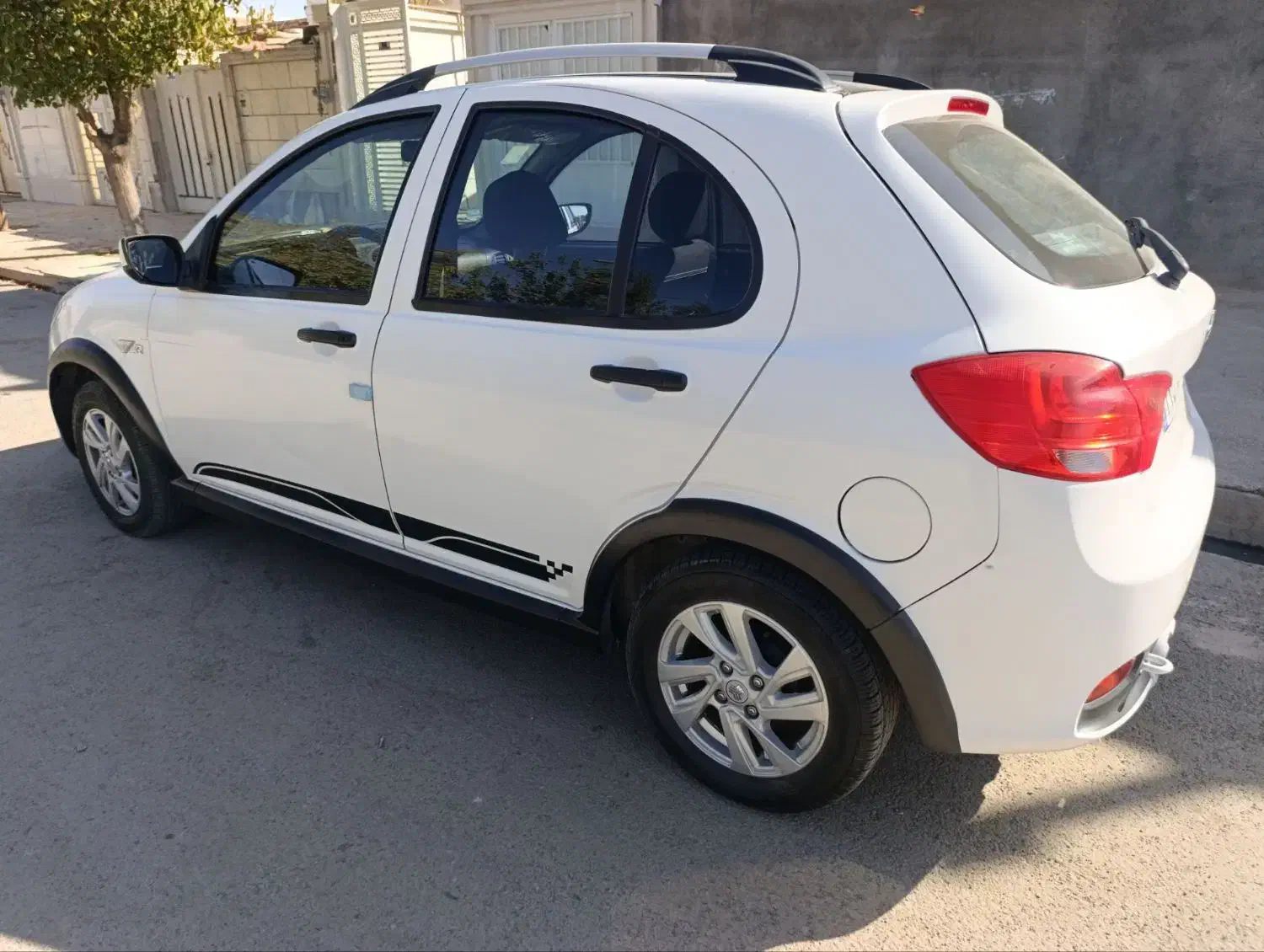 کوییک مدل ۱۴۰۱سفید مشکی|خودرو سواری و وانت|کاشمر, |دیوار