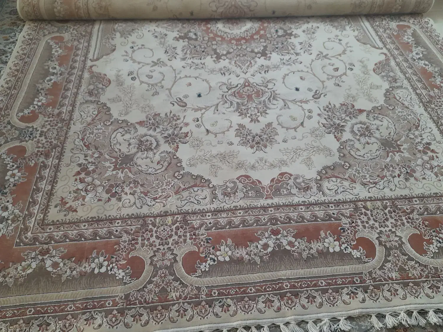 فرش ۱۲ متری|فرش|اصفهان, قهجاورستان|دیوار