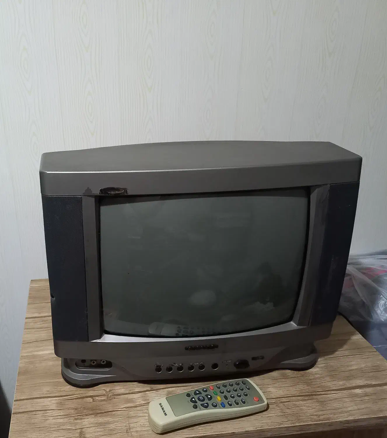 تلویزیون|تلویزیون و پروژکتور|رشت, آزادگان|دیوار