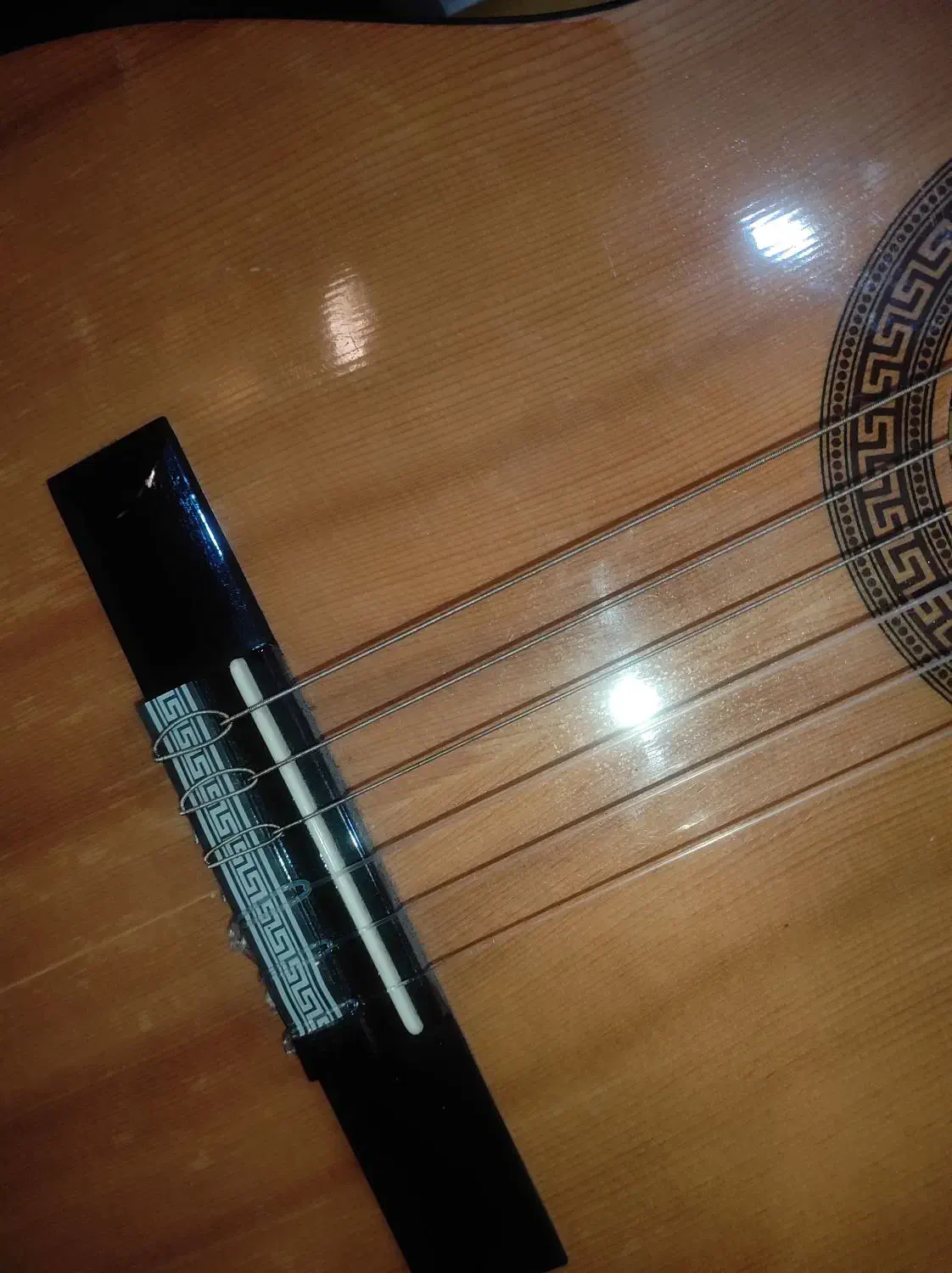 گیتار تمیز|گیتار، بیس، امپلیفایر|خرم‌آباد (تنکابن), |دیوار