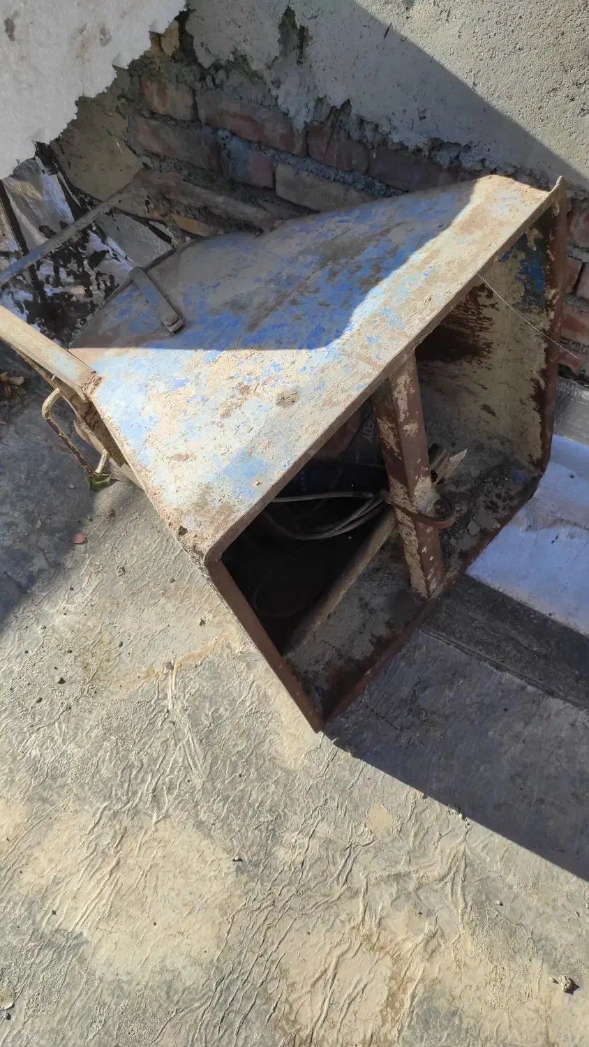 باکت حمل مصالح ساختمانی|مصالح و تجهیزات ساختمان|بانه, |دیوار