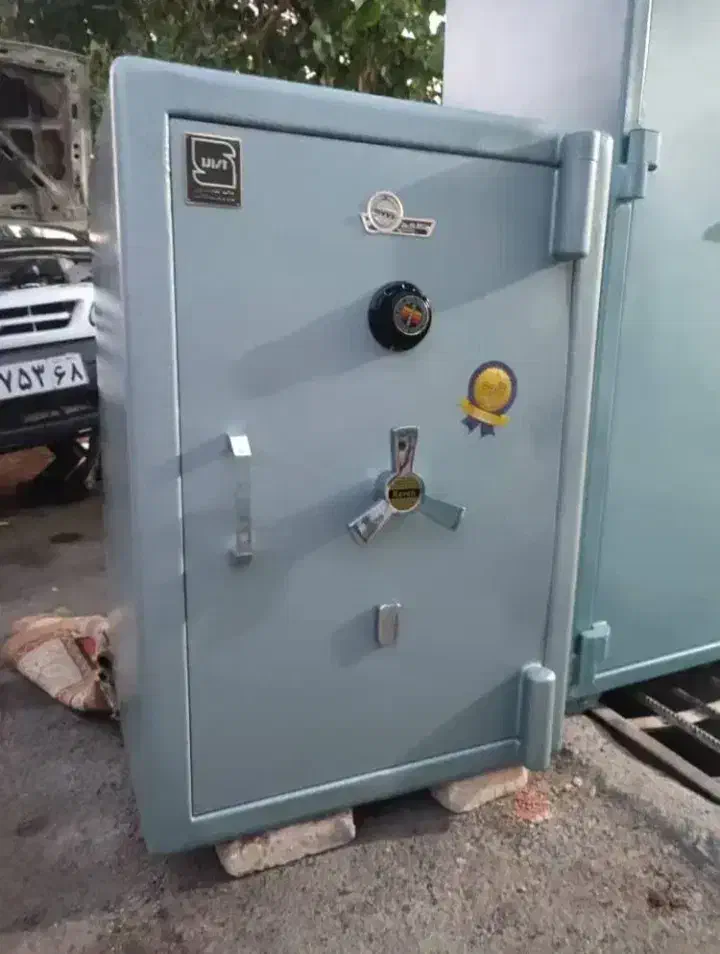 فروش انواع گاوصندوق زیرویترینی لولا مخفی|ابزارآلات|نقده, |دیوار