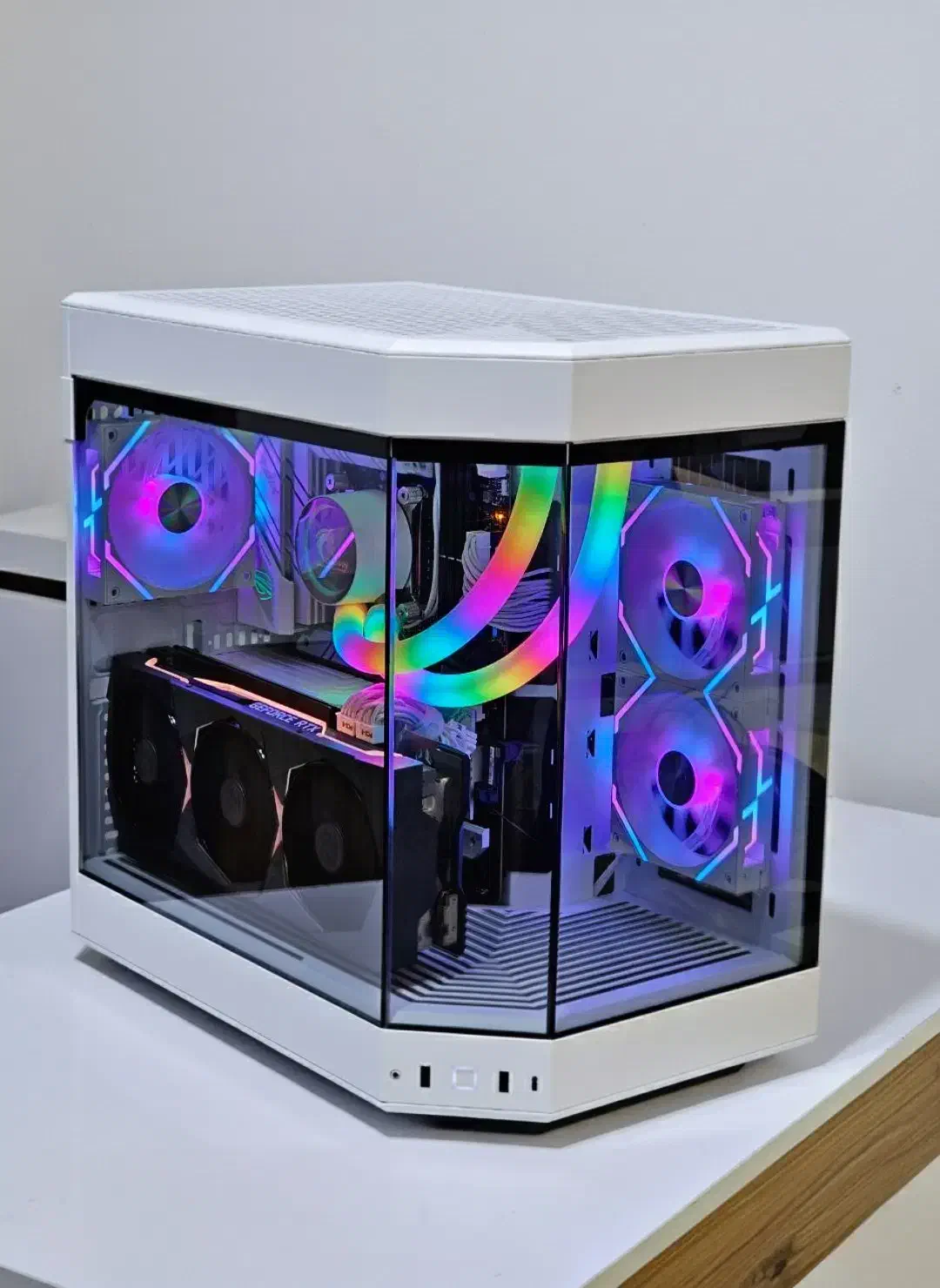 کیس کامپیوترگیمینگ رندرینگ/ نسل 13/ گرافیک RTX5060|رایانه رومیزی|تبریز, |دیوار