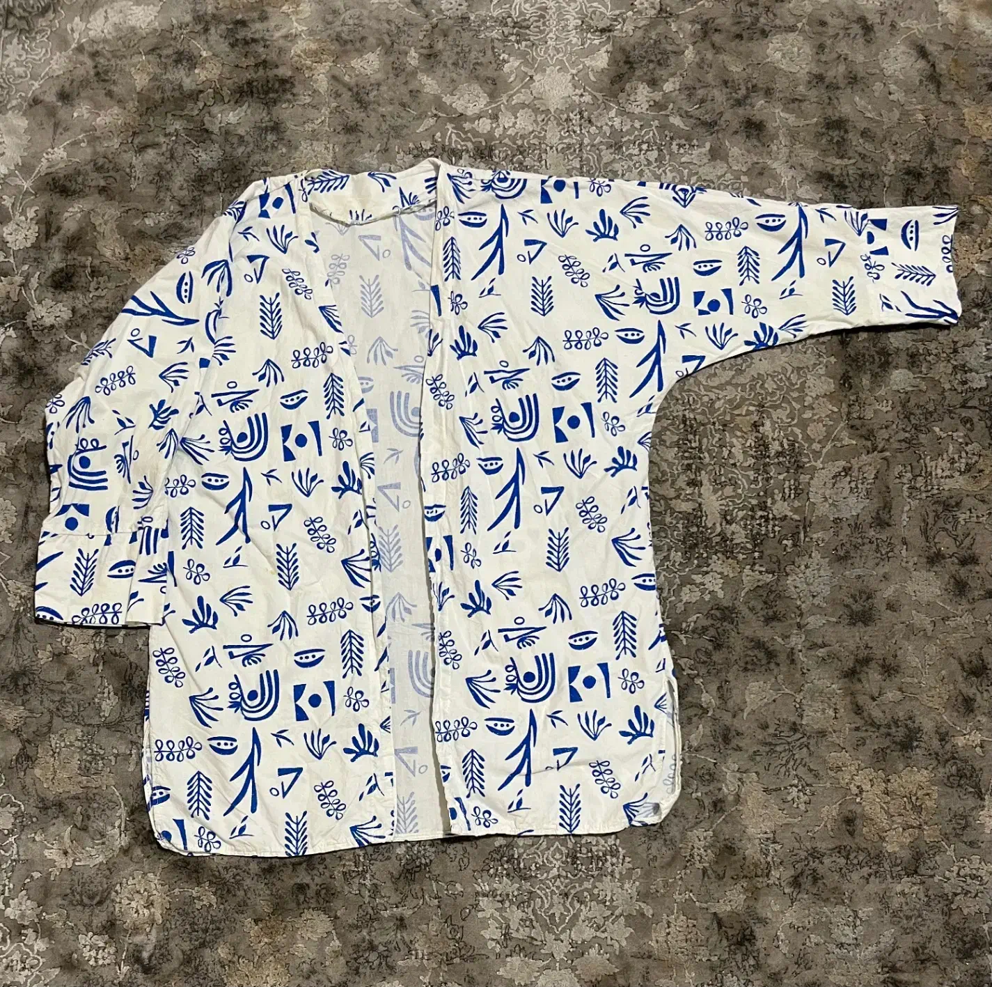 تعدادی مانتو و لباس زنانه سایز ۳۸-۴۰|لباس|اردکان, |دیوار