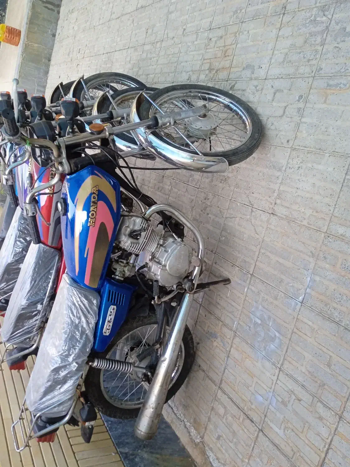 موتور سیکت مزای ده ای مصرف ها همه چی نو شده|موتورسیکلت|مرودشت, ژیان|دیوار