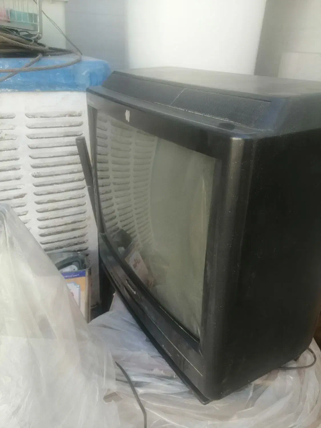 فروش تعداد وسایل منزل|تلویزیون و پروژکتور|فسا, |دیوار