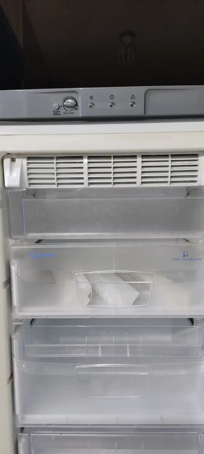 فریزر بدون برفک ایندوسایت ایتالیا|یخچال و فریزر|بندر ماهشهر, |دیوار