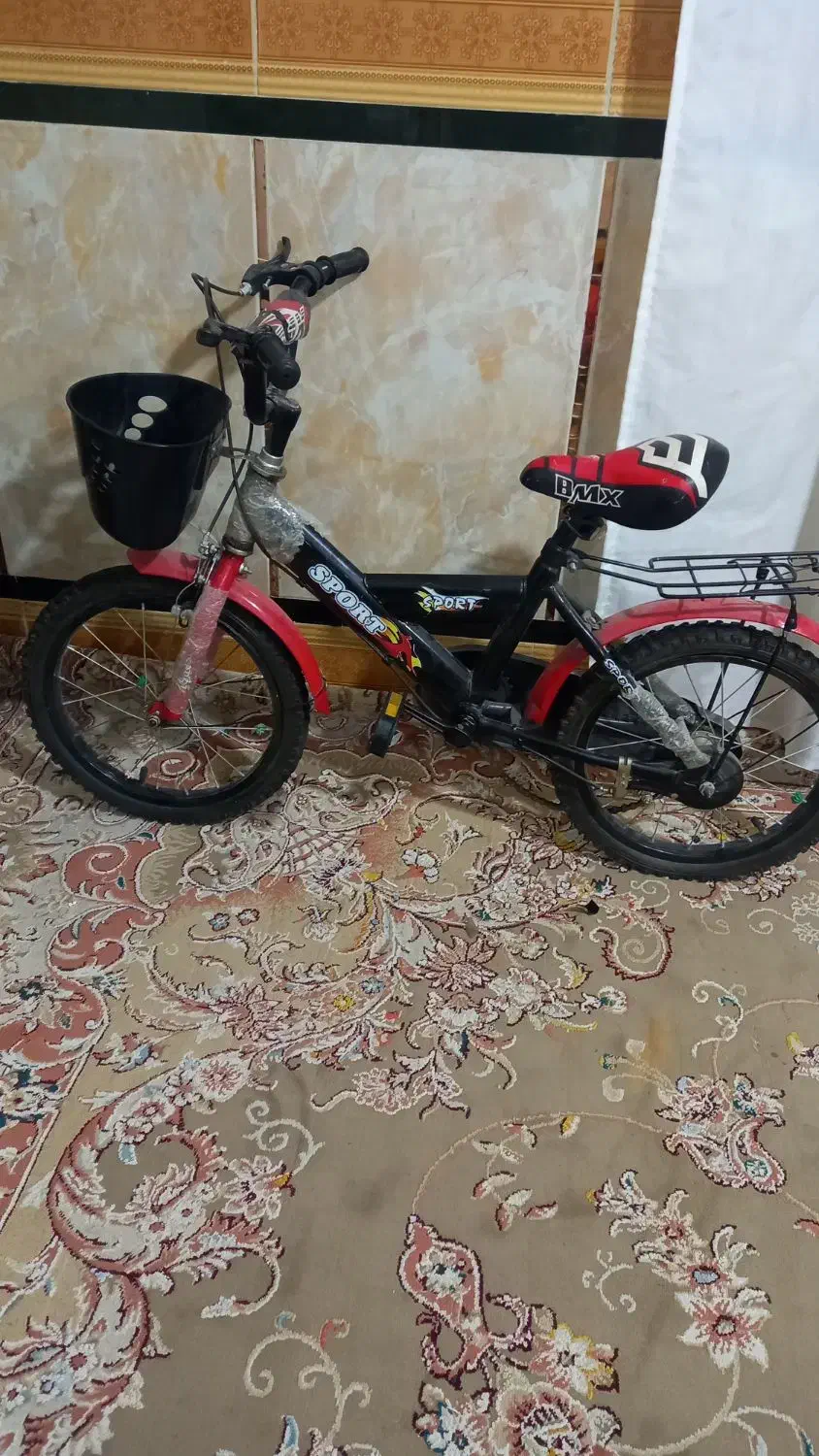 دوچرخه 16 خشک خشک رنگ قرمز مشکی شیک|دوچرخه، اسکیت، اسکوتر|زابل, |دیوار