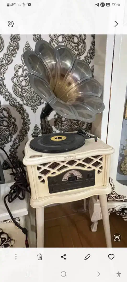 گرامافون|صوتی و تصویری|الوند, |دیوار