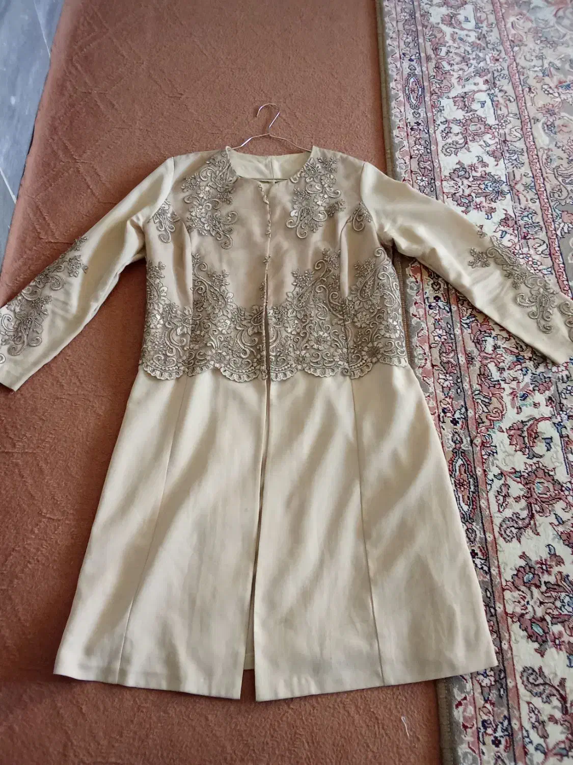 مانتو|لباس|مریوان, |دیوار