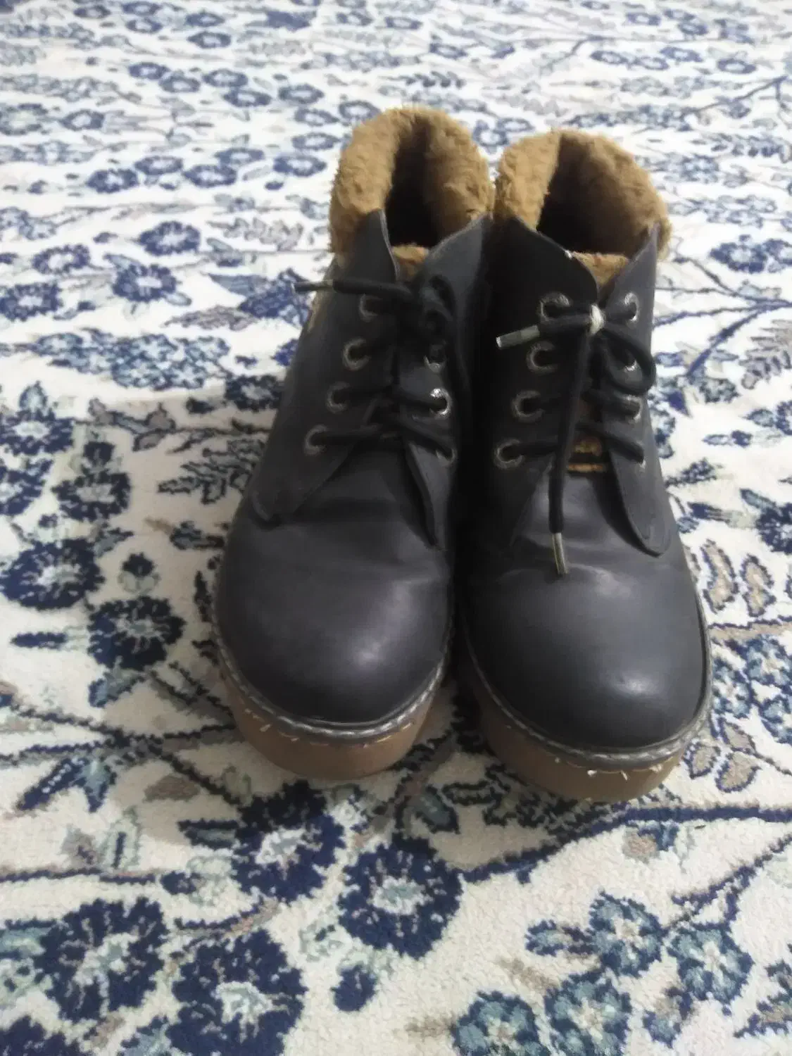 کفش نیم بوت خز دار|کیف، کفش، کمربند|شوشتر, |دیوار