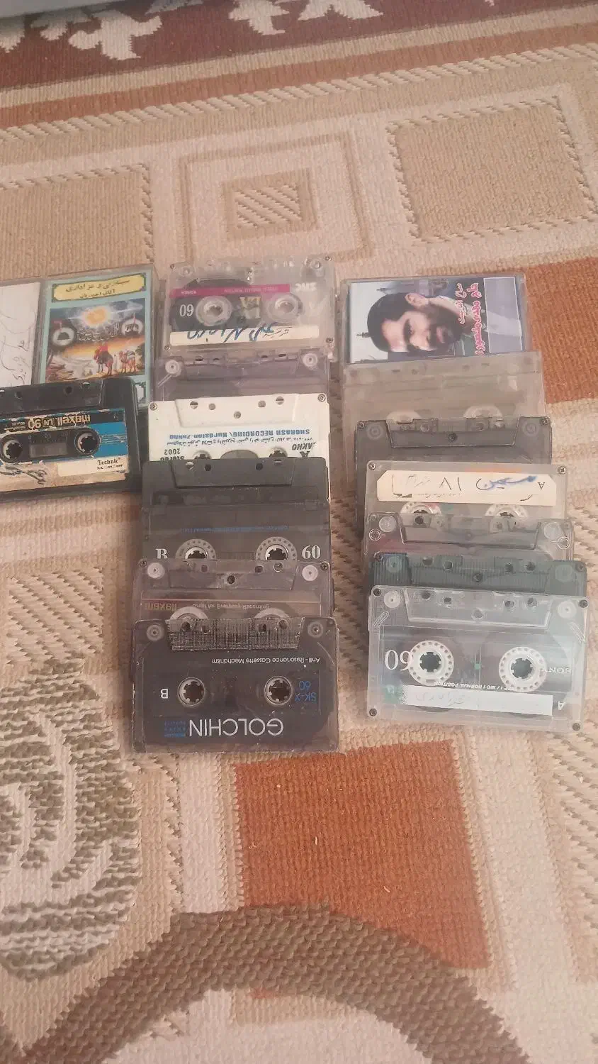 نوارکاست های قدیمی سال۷۳|کلکسیون اشیاء عتیقه|الوند, |دیوار