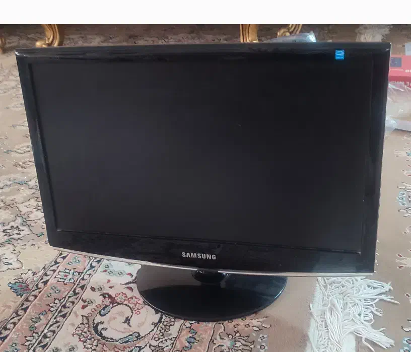 مانیتور سامسونگ ۲۲ اینچ|قطعات و لوازم جانبی رایانه|مشهد, حسین‌آباد|دیوار
