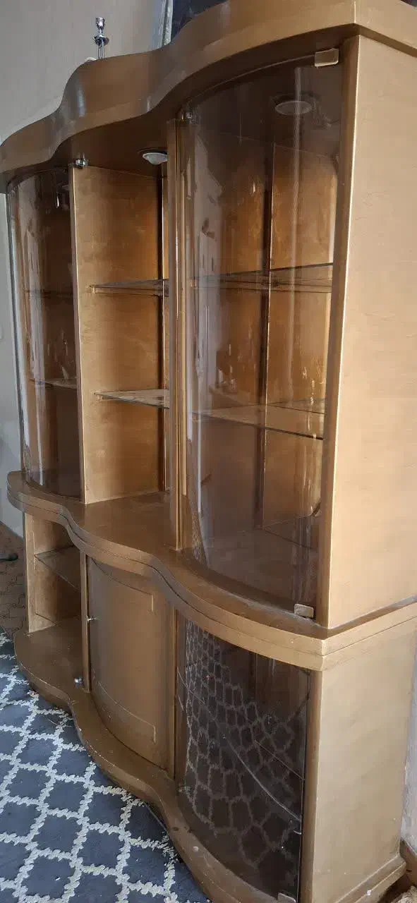 ویترین چوبی رایگان|بوفه، ویترین، کنسول|قم, انسجام|دیوار