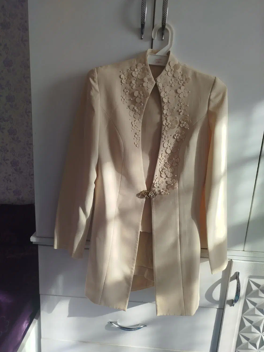 کت و شلوار|لباس|درگزین, |دیوار