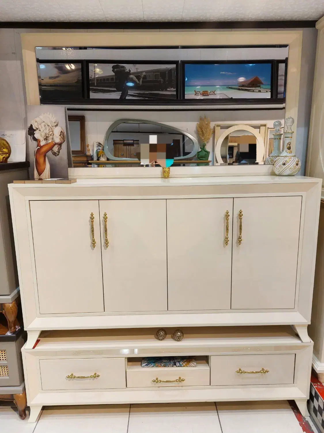 آینه،کنسول و میزتلویزیون|بوفه، ویترین، کنسول|قم, شاه سید علی|دیوار