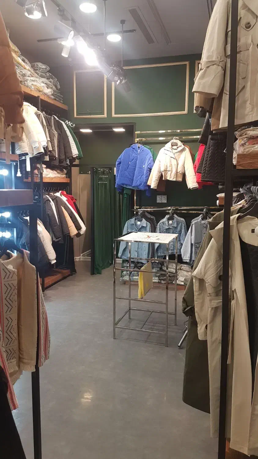 فروشنده خانم تمام وقت(وپاره وقت)بازارتهران|استخدام بازاریابی و فروش|تهران, بازار|دیوار