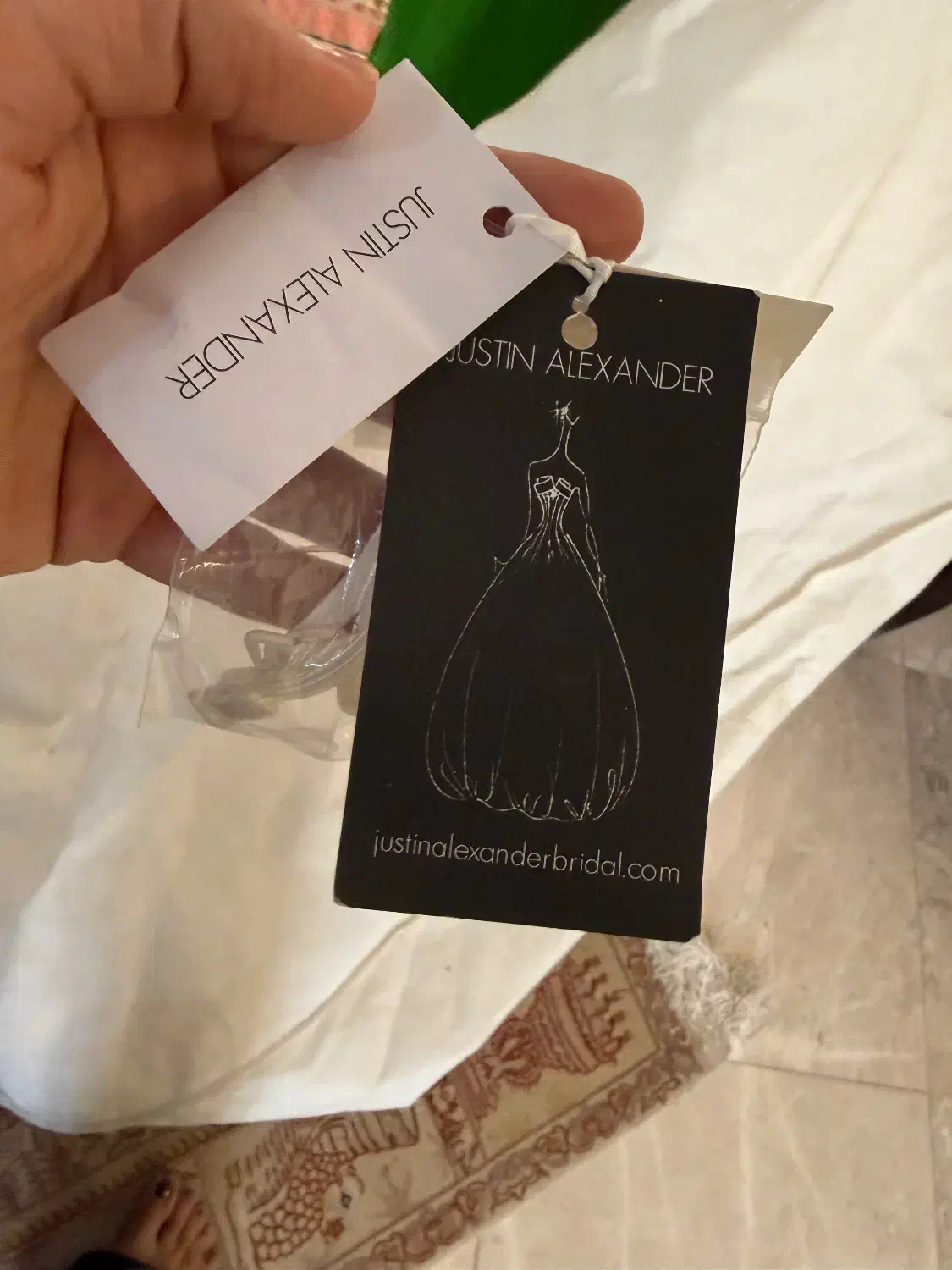 لباس عروس پیوگان|لباس|تهران, فرمانیه|دیوار