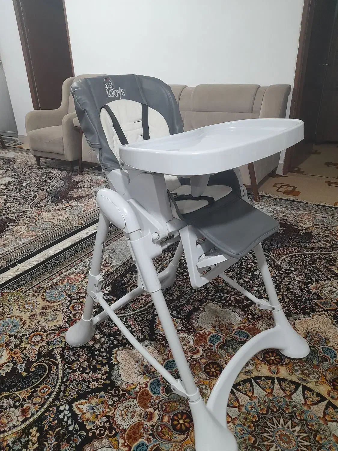 صندلی غذای کودک دست دوم تمیز|تخت و صندلی بچه|قائم‌شهر, |دیوار