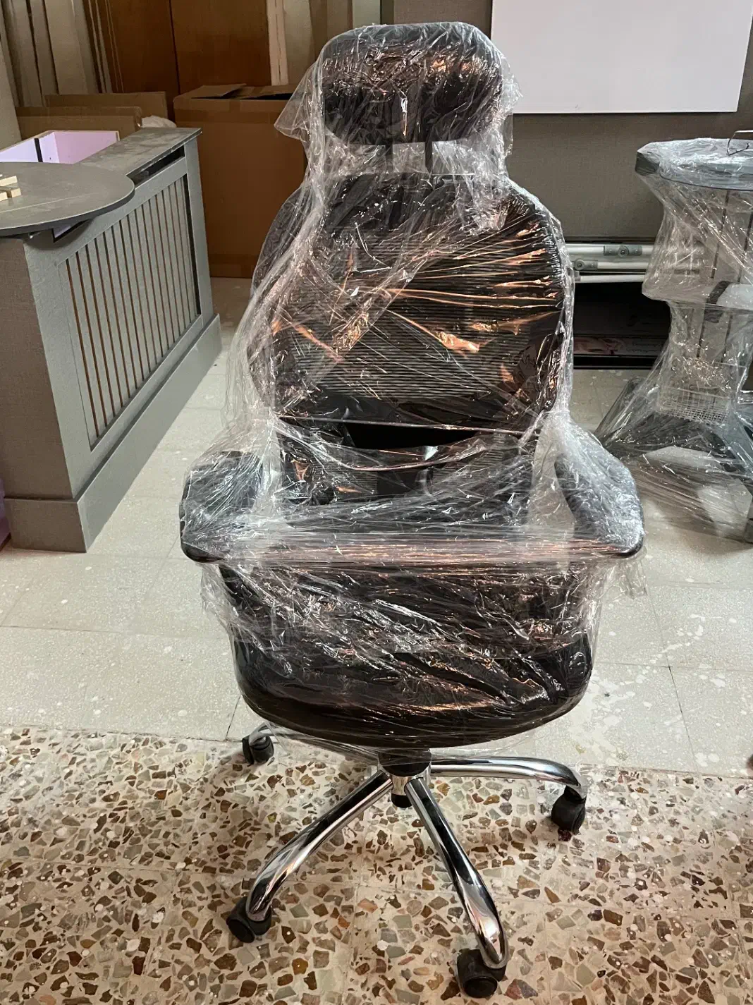 صندلی چرخدار|صندلی و نیمکت|کاشان, طالقانی|دیوار