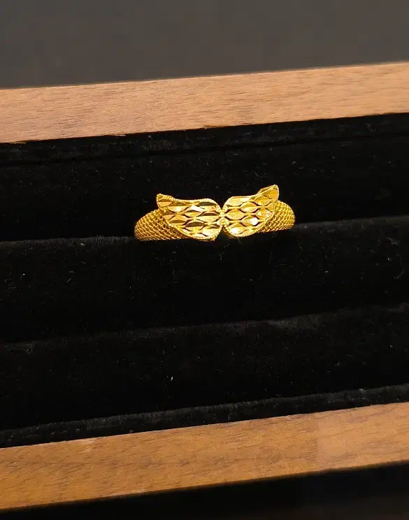 انگشتر زنانه مینیمال|جواهرات|صدرا-فارس, فاز ۱|دیوار