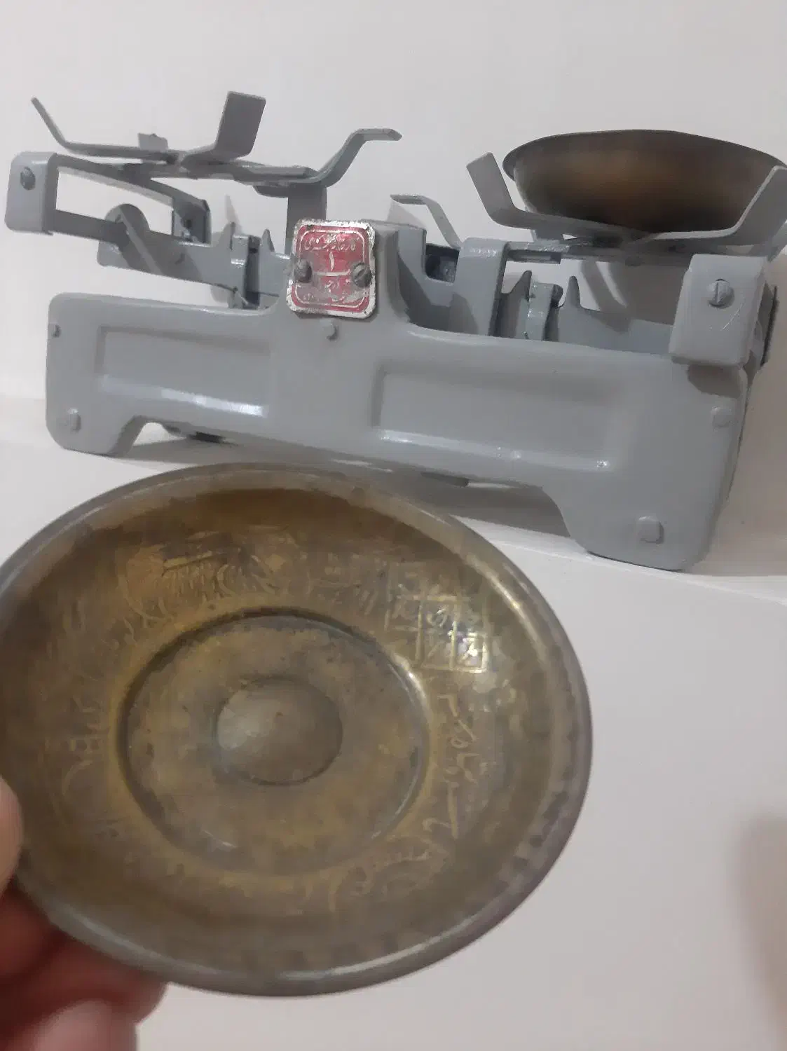 ترازو عتیقه|کلکسیون اشیاء عتیقه|بروجرد, |دیوار