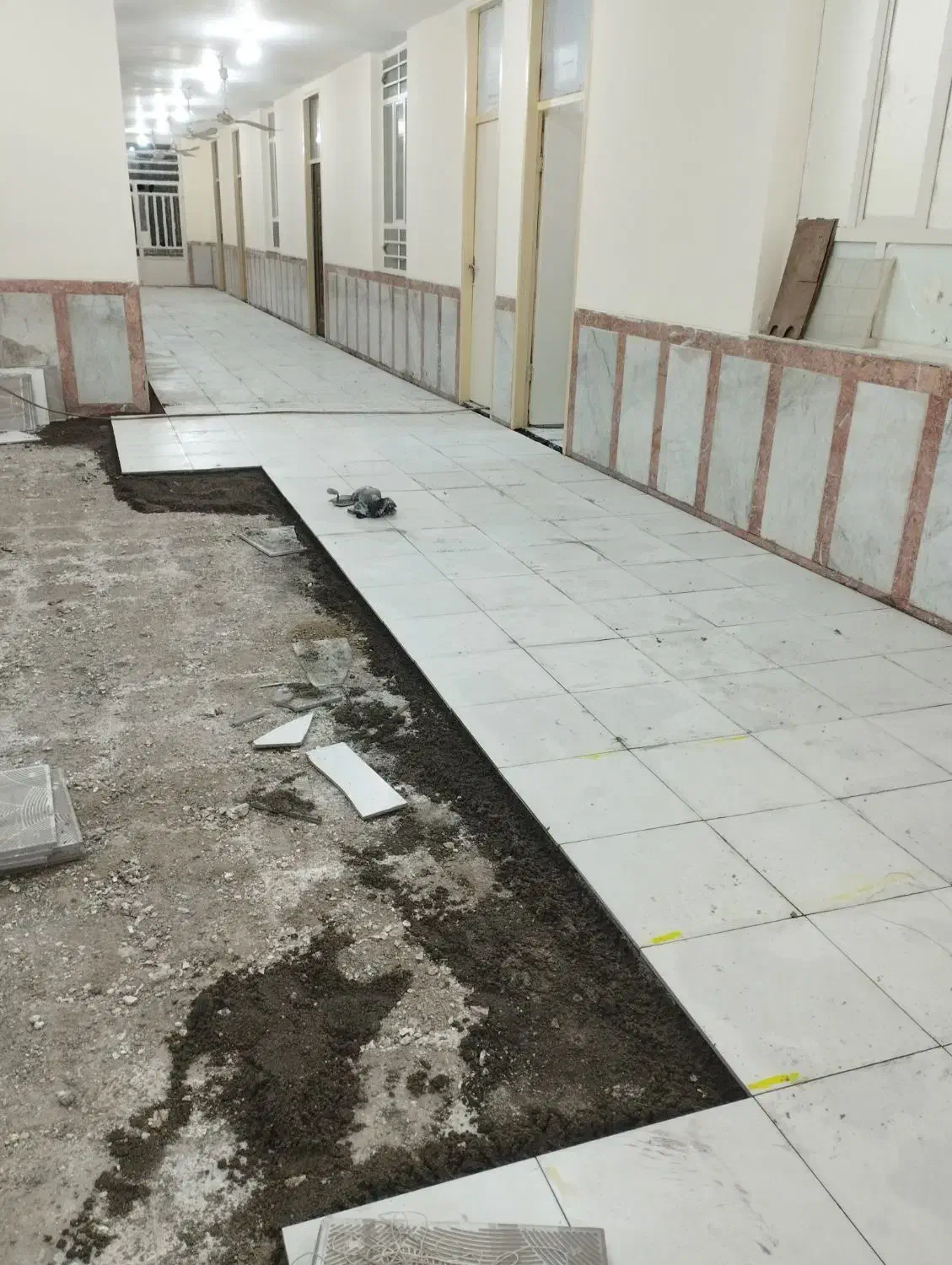 لوله کشی آب وفاظلاب کاشی سرامیک بنایی خورده کاری|خدمات پیشه و مهارت|شاهینشهر, عطار|دیوار