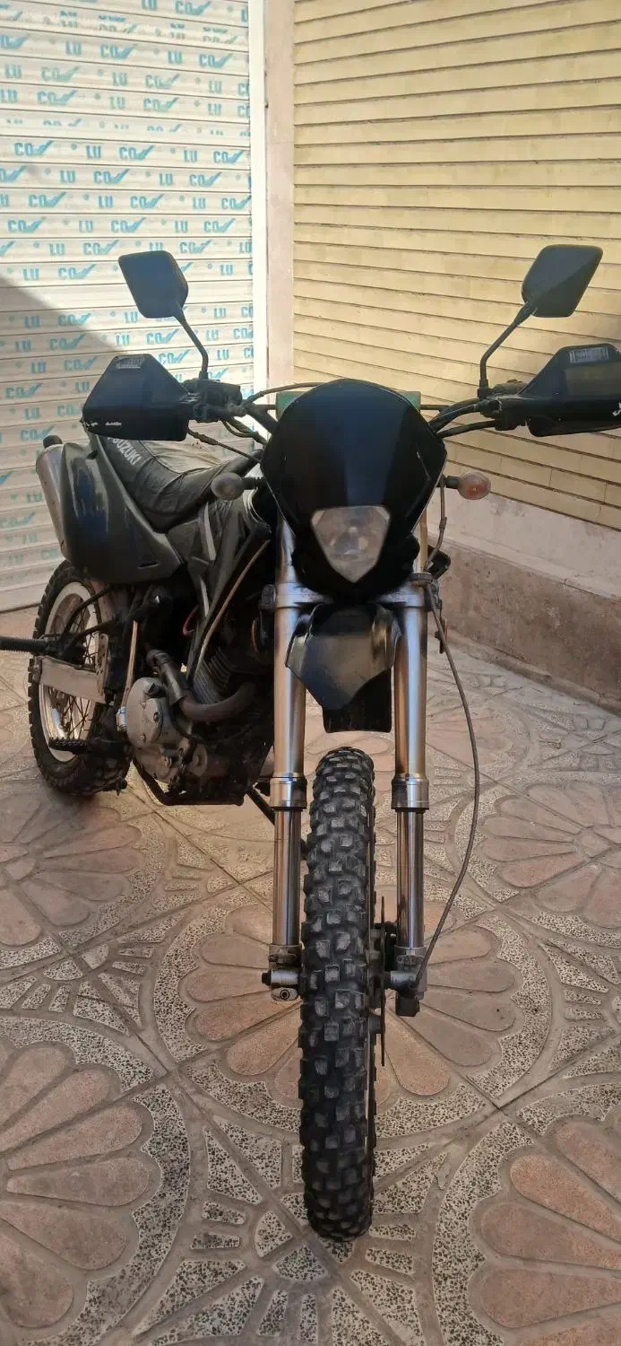 تریل روان ۲۰۰|موتورسیکلت|بوشهر, |دیوار