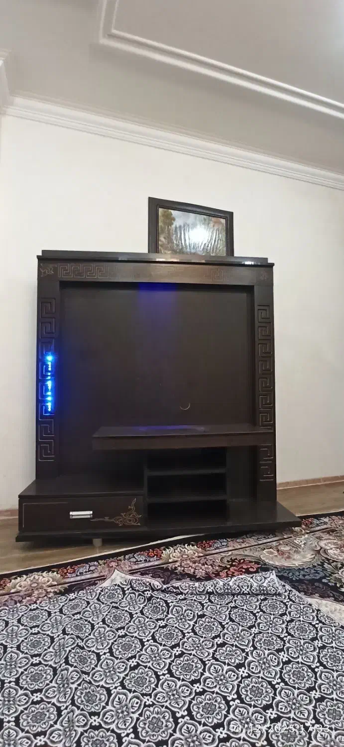 فروش یک دستگاه میز تلویزیون|میز تلویزیون|رامسر, |دیوار