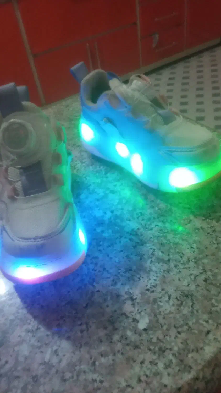 کفشهای اسکوتر|کفش و لباس بچه|بهبهان, |دیوار