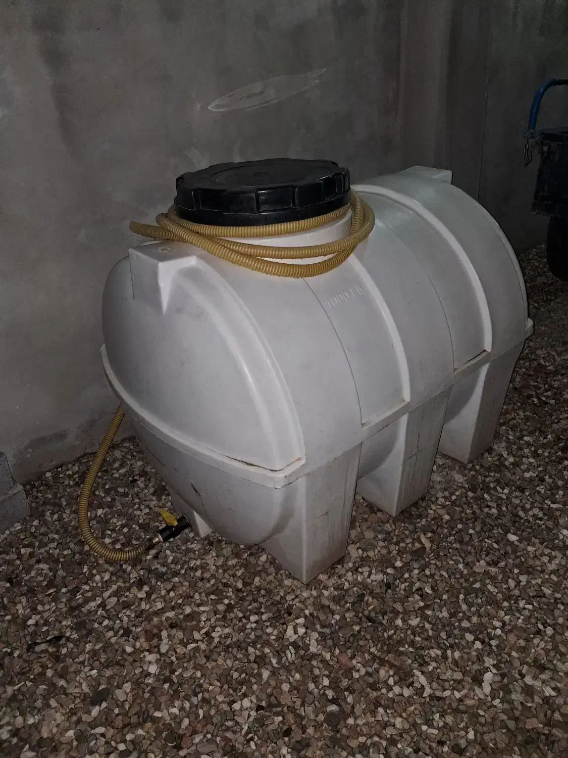 تانکر اب پلاستیکی|مصالح و تجهیزات ساختمان|گلوگاه, |دیوار